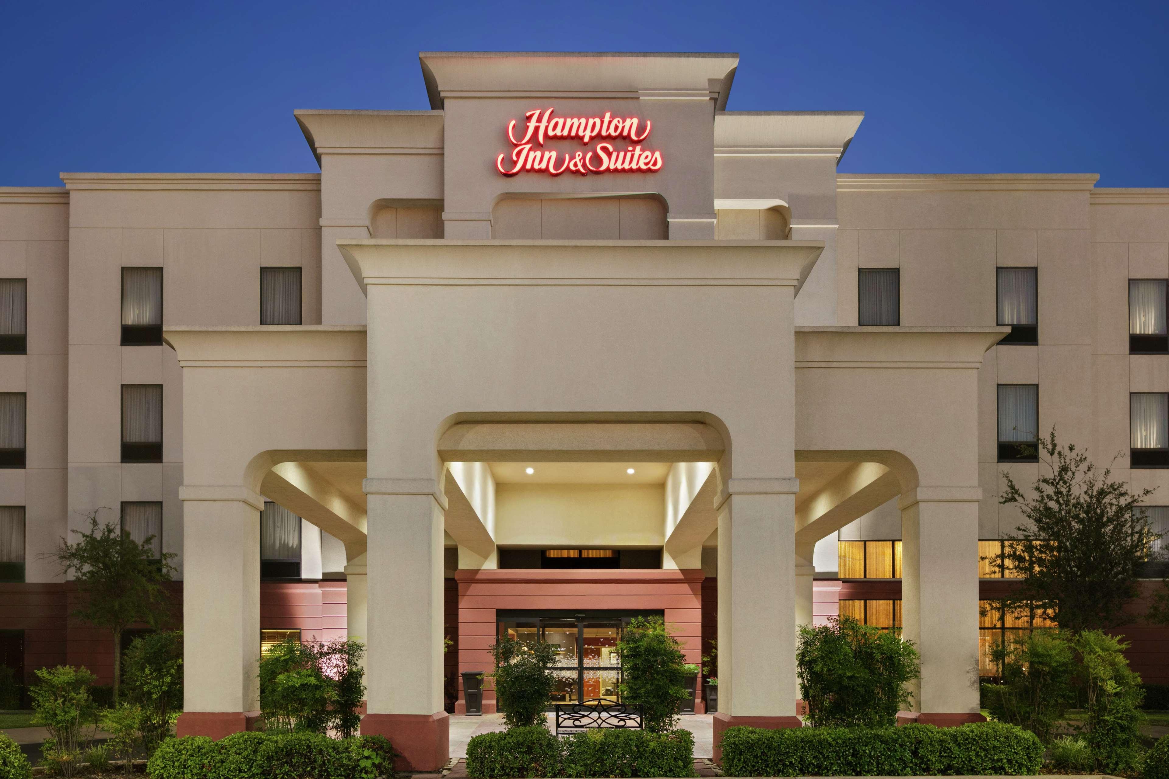 Hampton Inn & Suites Лоутън Екстериор снимка