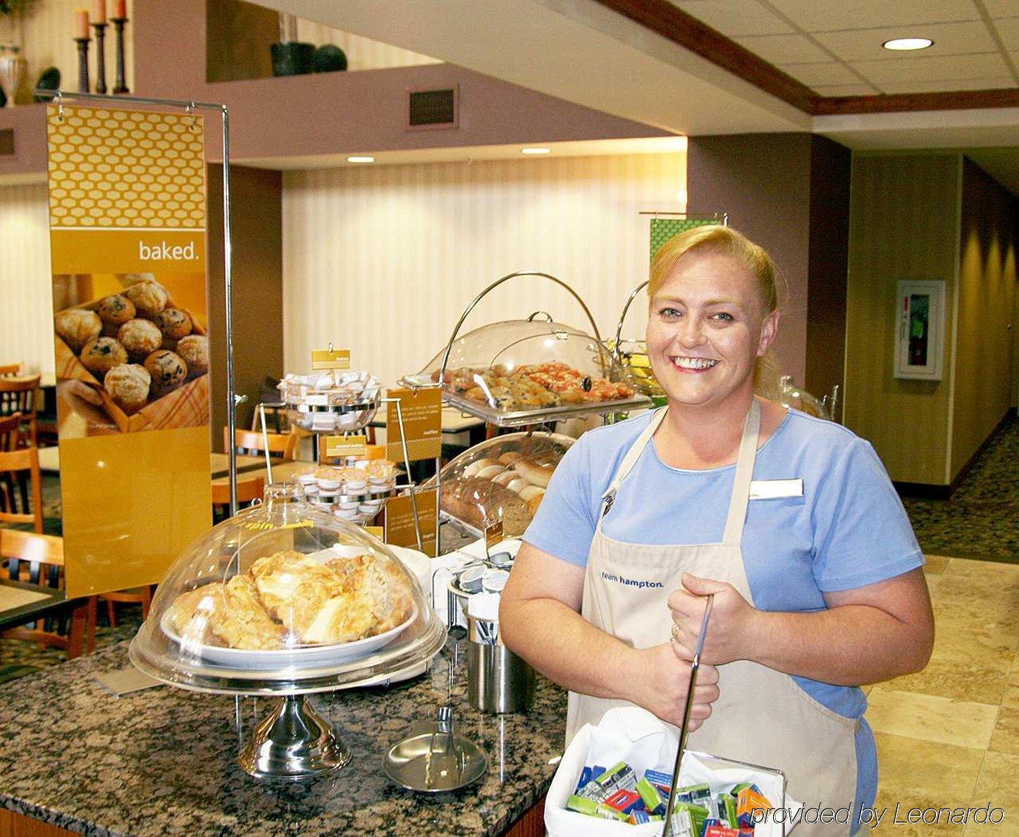 Hampton Inn & Suites Лоутън Ресторант снимка